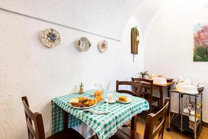 Bed & Breakfast L'Erica Finale Ligure 0*,  Italia